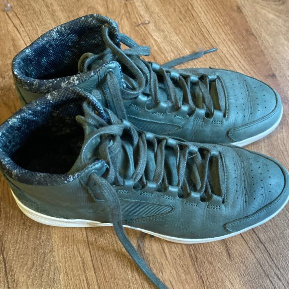 Under Armour Green High Top Sneakers - Picture 1 of 4